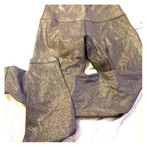 Special ed lululemon silver foil pants. Sz 8